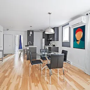  Hébergement de vacances Brand New Contemporary 2-bedroom