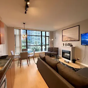 Entire In Heart Of Downtown , Vancouver Canada