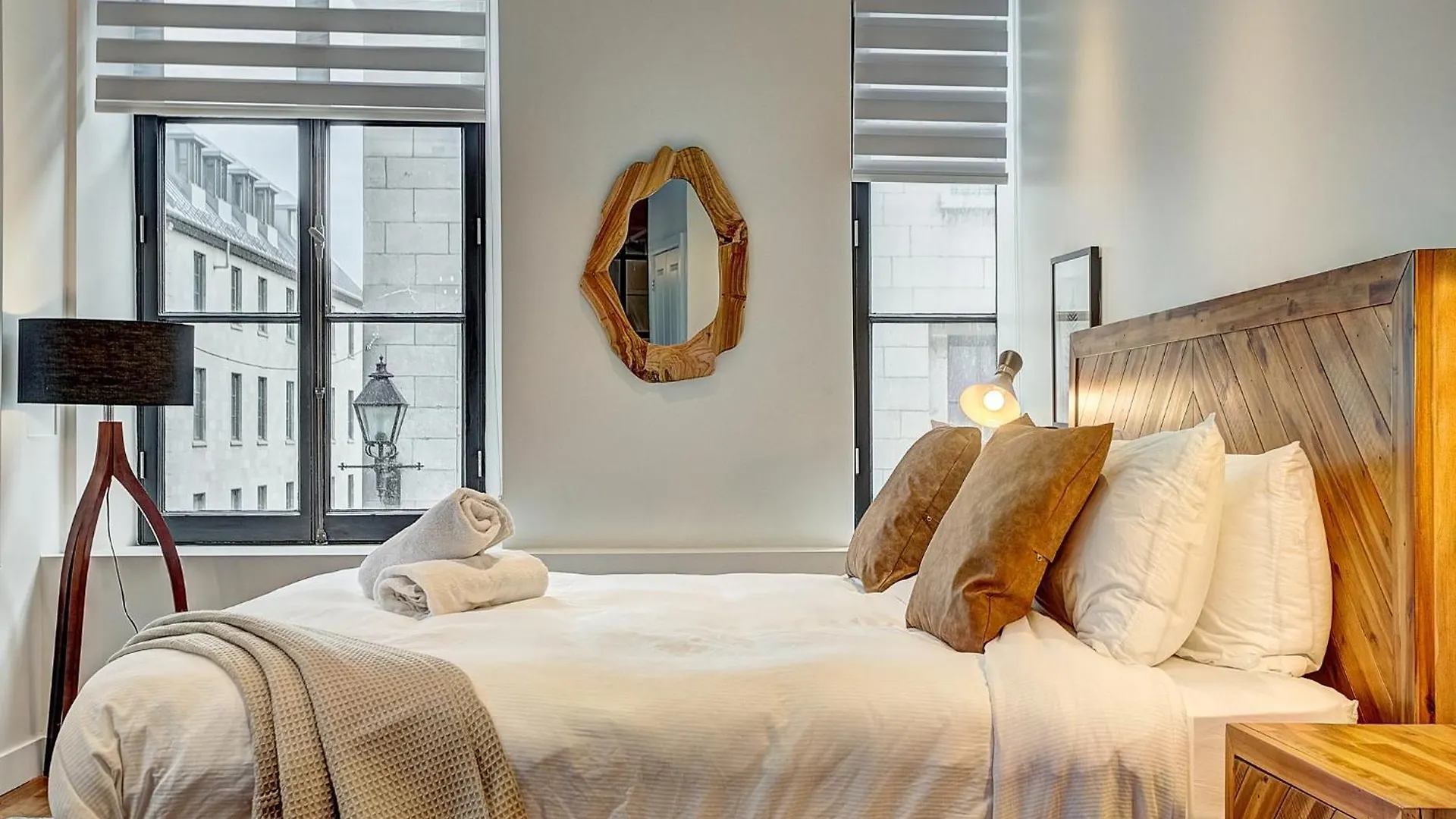 Saint Sulpice Lofts By Bakan - Old Montreal 0*,
