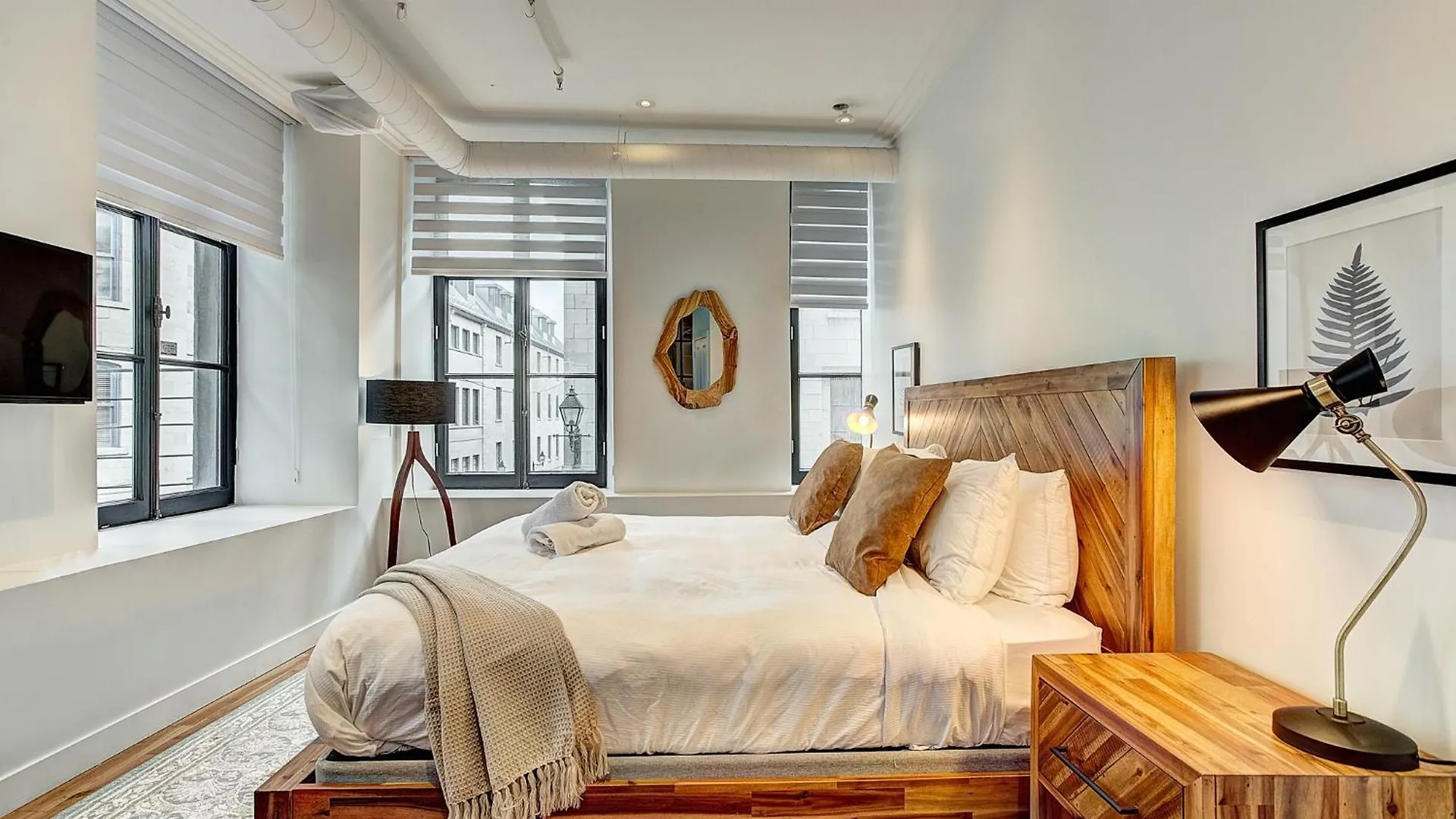 Appartement Saint Sulpice Lofts By Bakan - Old Montréal